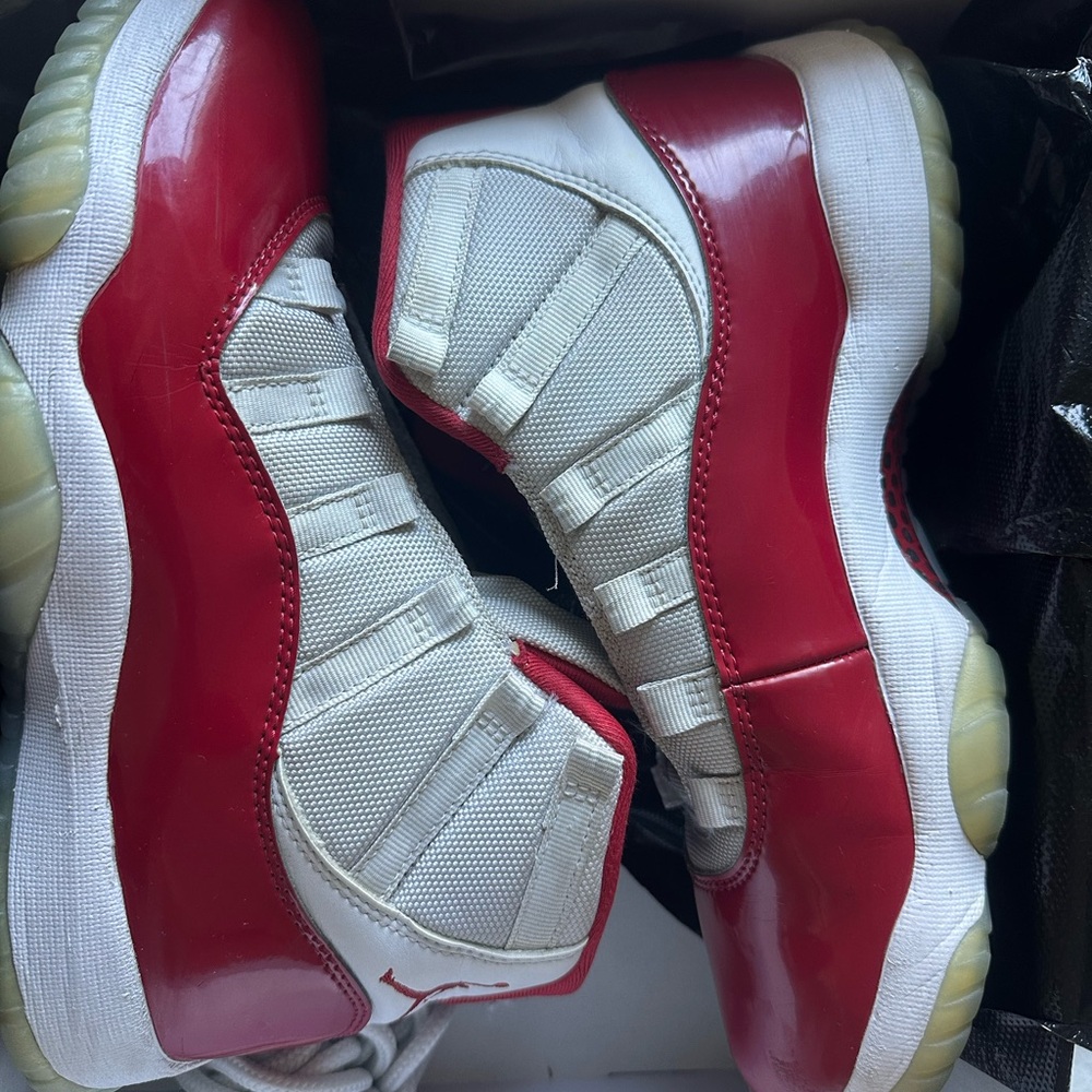 Men's Athletic Shoes - White and Red Low-Top Sneakers